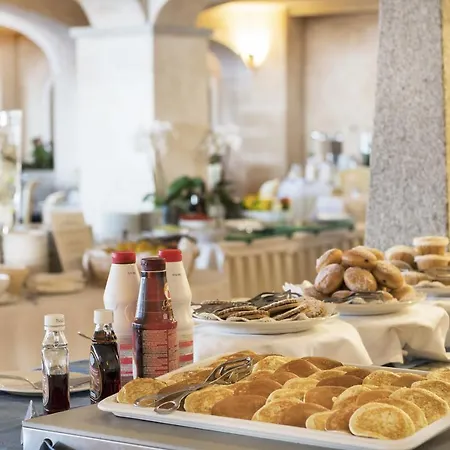 Colonna Resort, A Colonna Luxury Hotel, Hotell