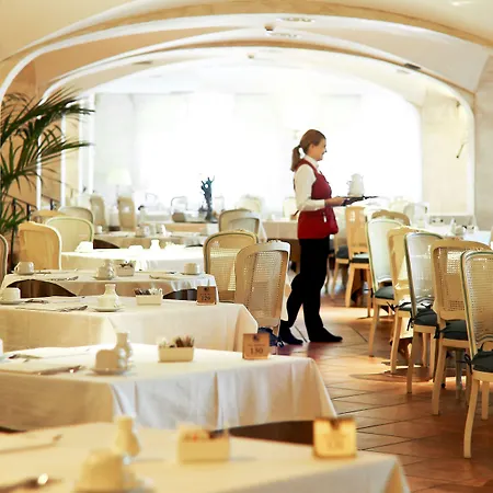 Hotell Colonna Resort, A Colonna Luxury Hotel,