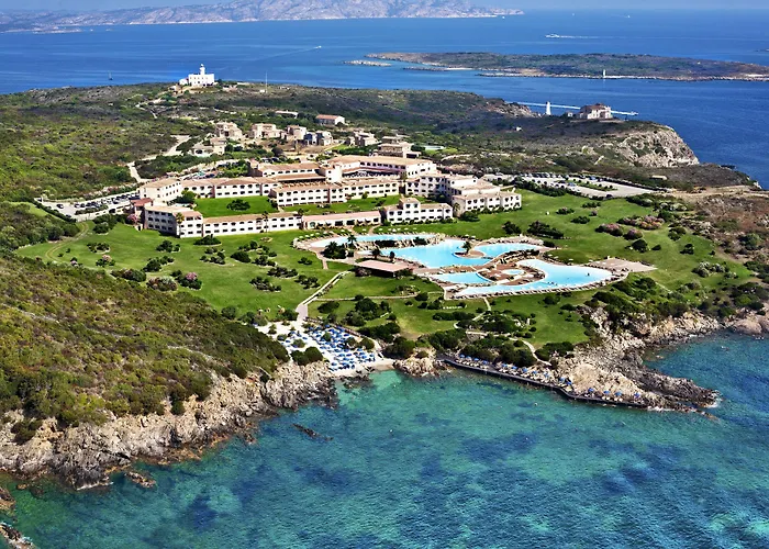Отель Colonna Resort, A Colonna Luxury Hotel, Порто-Черво